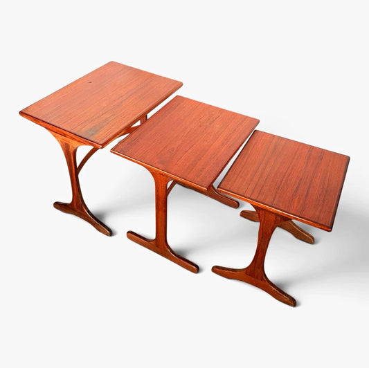 G Plan teak nest of three tables by V. B. Wilkins – view 1