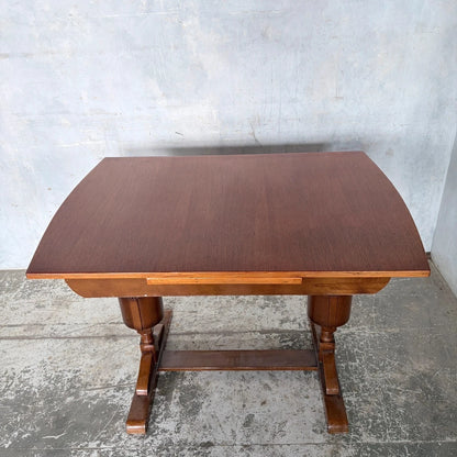 Arts & Crafts Oak Draw-Leaf Extending Dining Table – photograph 9