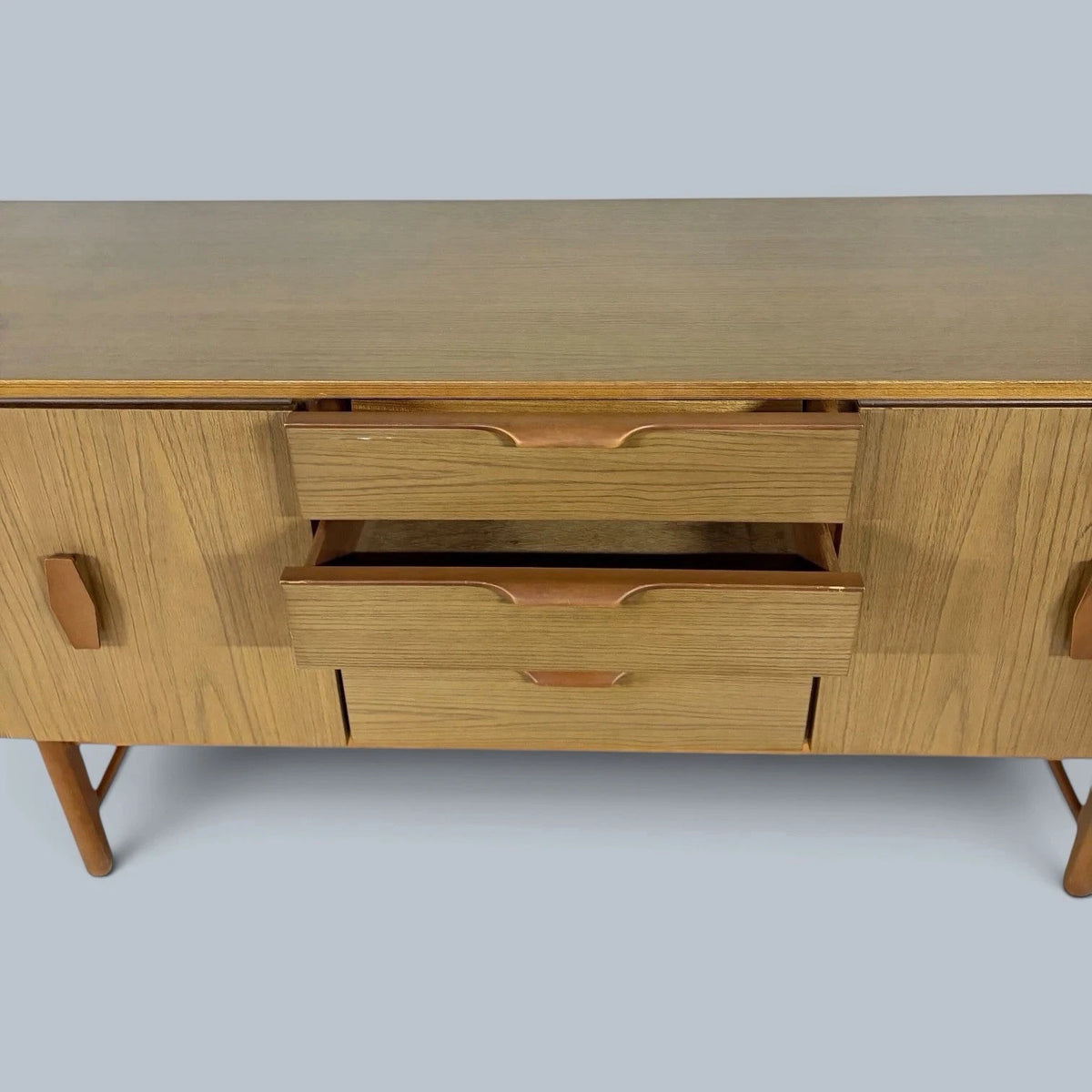 Mid Century Teak & Formica Sideboard / Cocktail Cabinet – photo 7