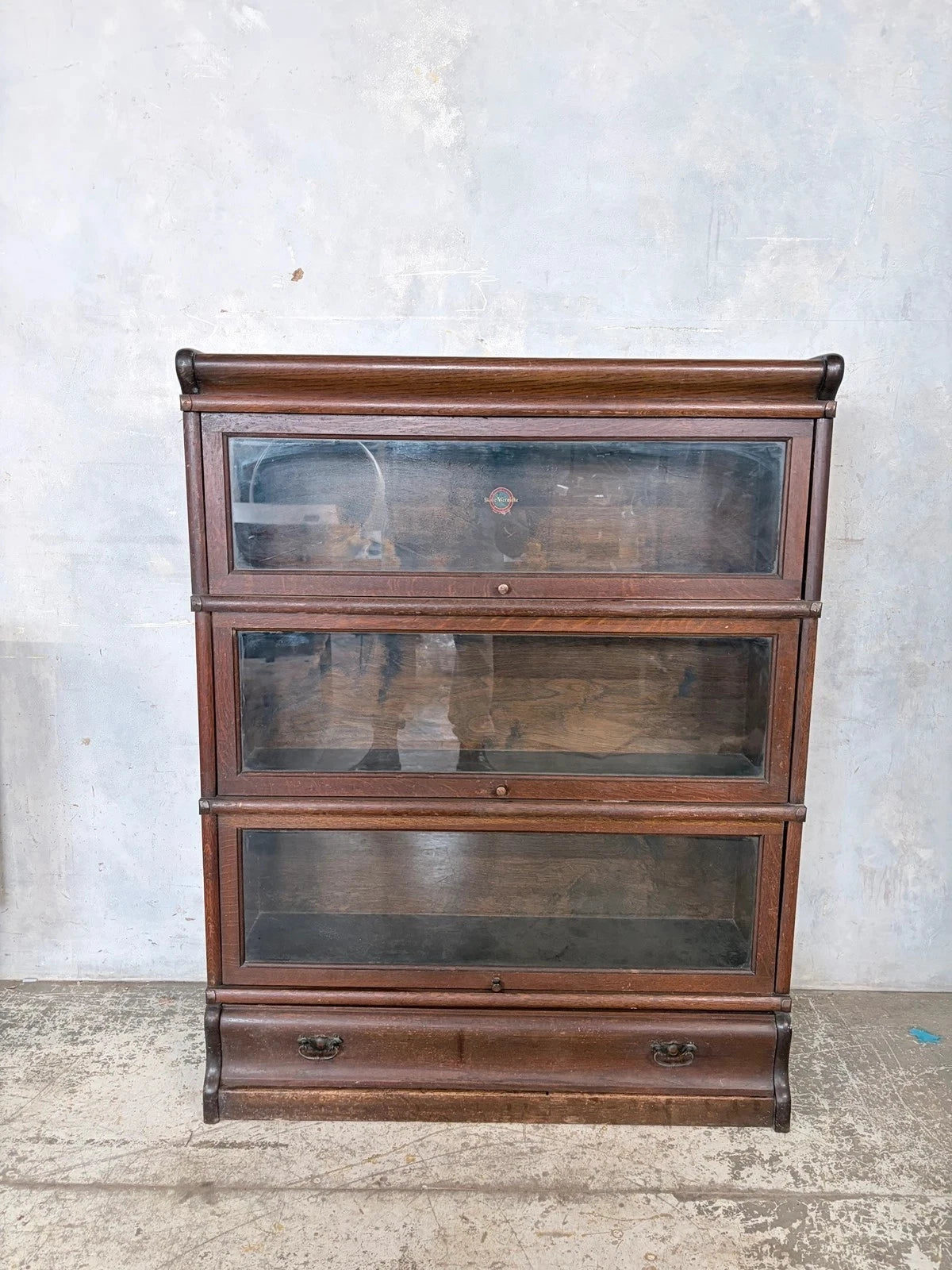 Antique Globe Wernicke Oak Stackable Barrister Bookcase – photograph 7