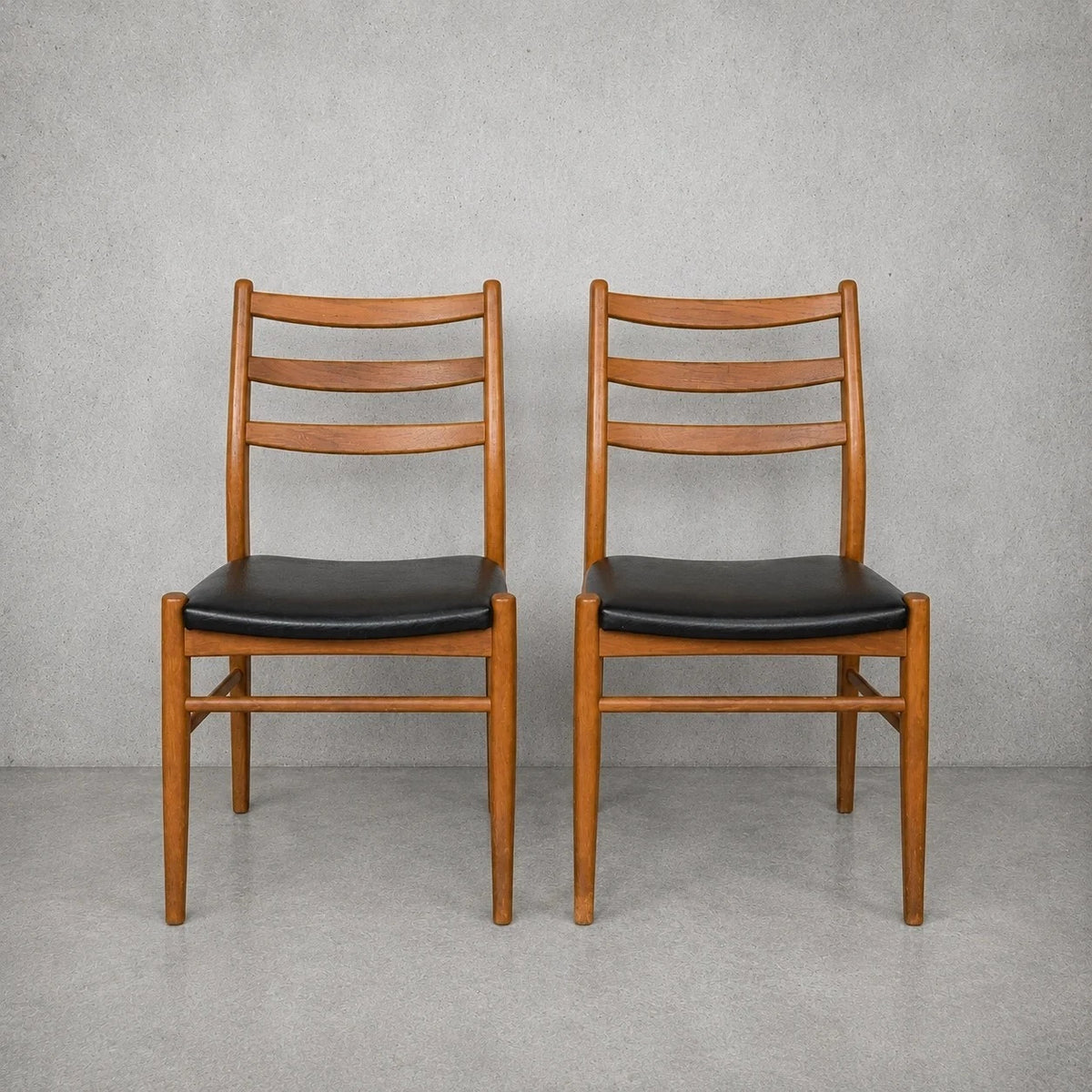 Mid Century Teak & Beech Ladderback Dining Chairs with Black Vinyl – Pair – view 2