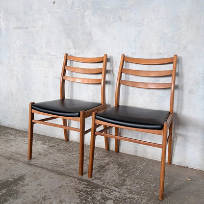 Mid Century Teak & Beech Ladderback Dining Chairs with Black Vinyl – Pair – view 4