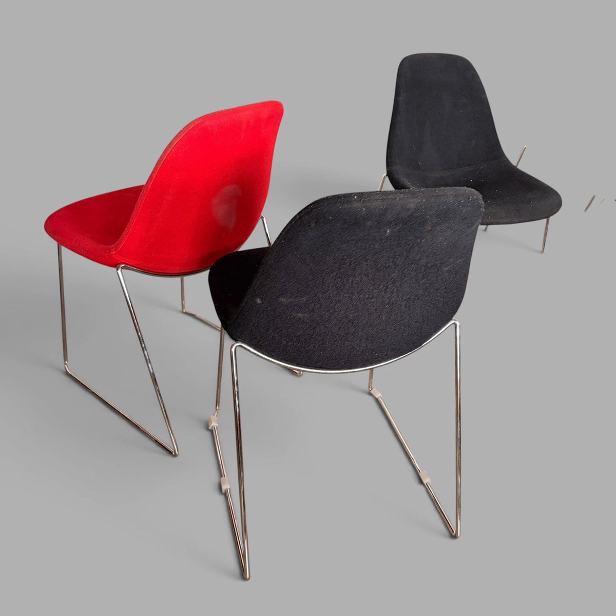 Mid Century Stackable Egg Dining Chairs in Black & Red – Set of Six – view 8