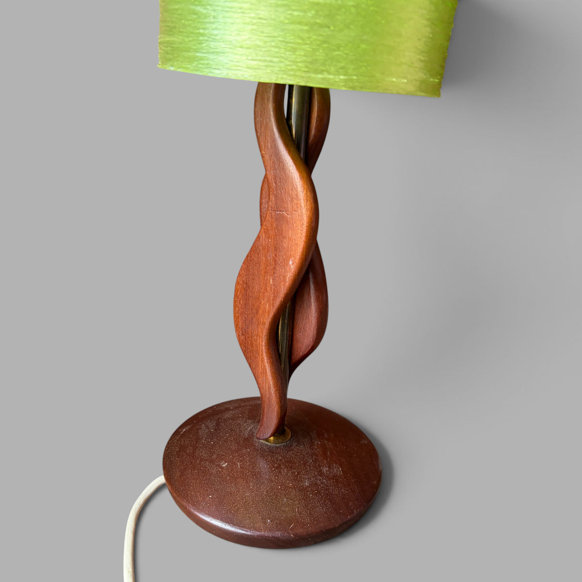 Mid century teak sculptural table lamp with lime green fibreglass shade – view 3