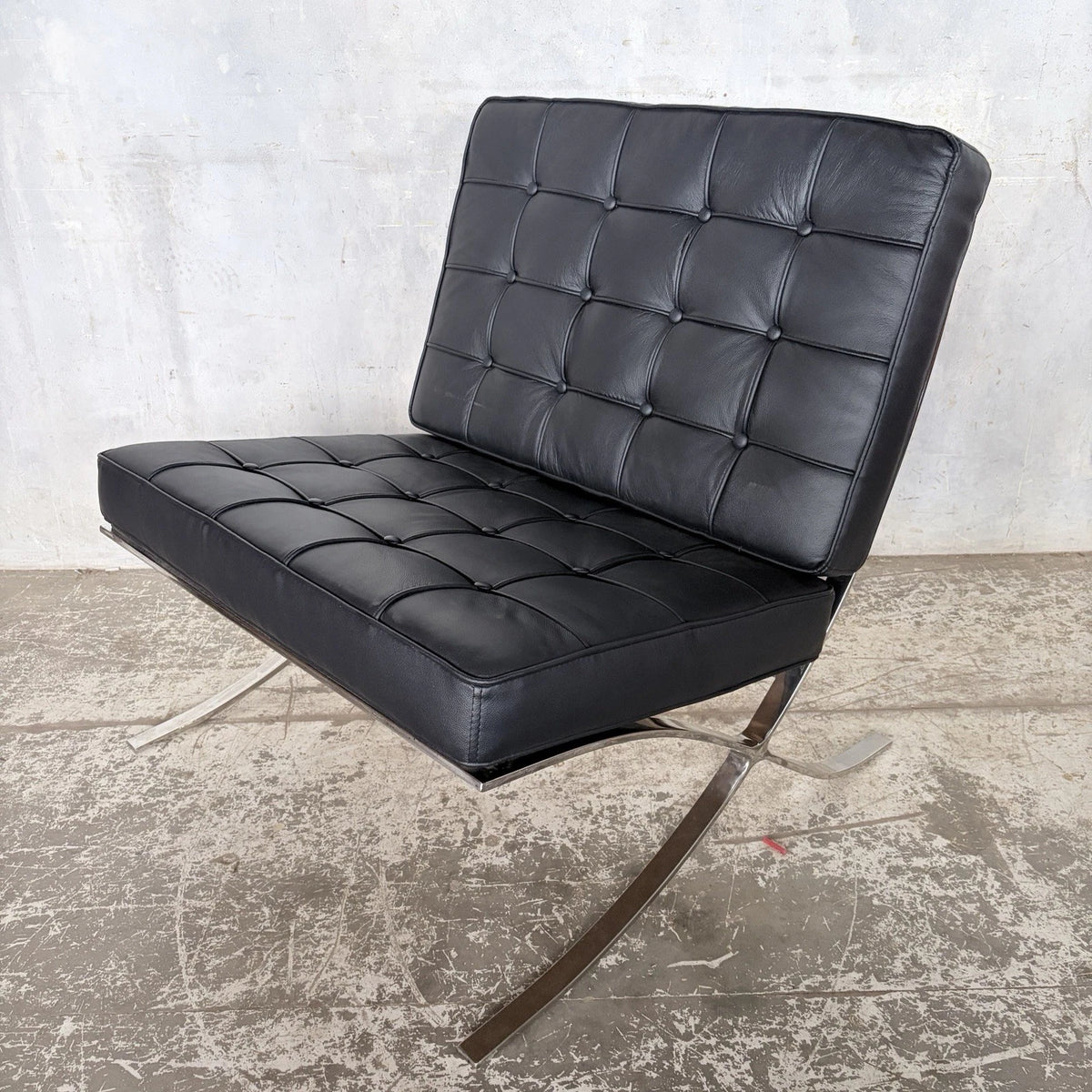 Mid Century Style Black Leather & Chrome Barcelona Chair – photo 5