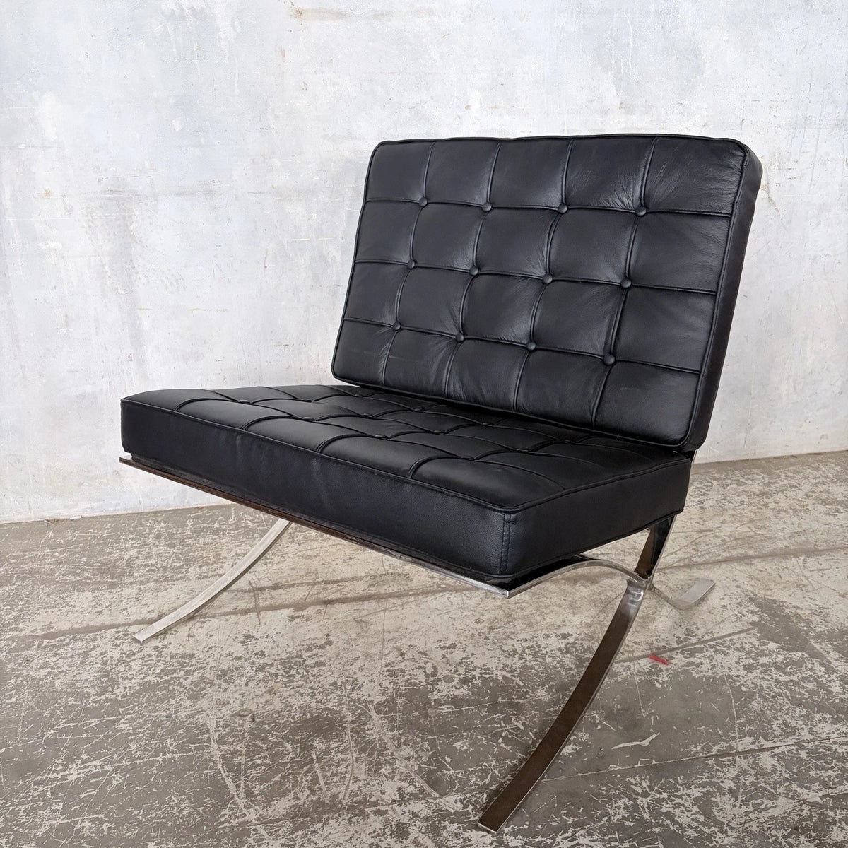 Mid Century Style Black Leather & Chrome Barcelona Chair – photo 6
