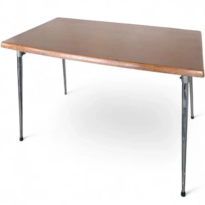 Mid Century Chrome and Formica Dining Table by Formwood – vintage furniture photograph 1