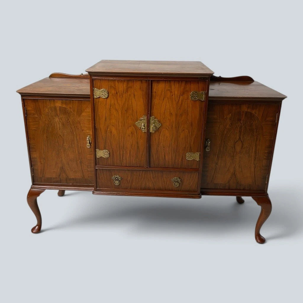 Art Deco Walnut Cocktail Cabinet with Brass Hardware – view 4