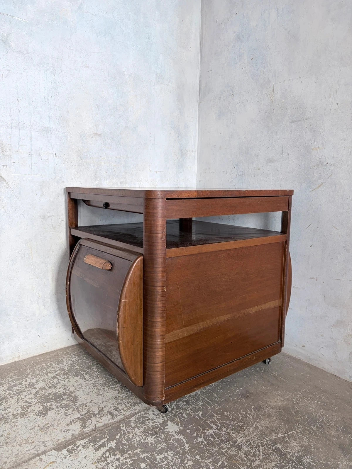 Art Deco Incorporall CC41 Walnut Metamorphic Drinks Cabinet & Trolley - view 3