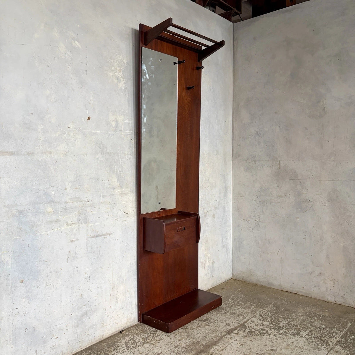 Mid Century Teak Gentleman’s Hall Stand with Mirror – view 1