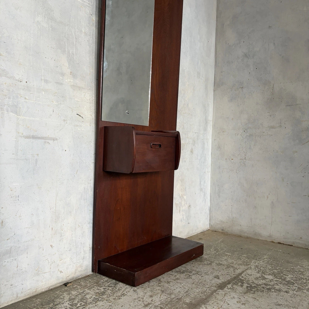 Mid Century Teak Gentleman’s Hall Stand with Mirror – view 6