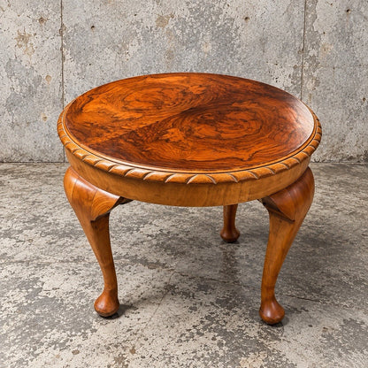 Art Deco Burr Walnut Round Pie Crust Coffee Table – view 1