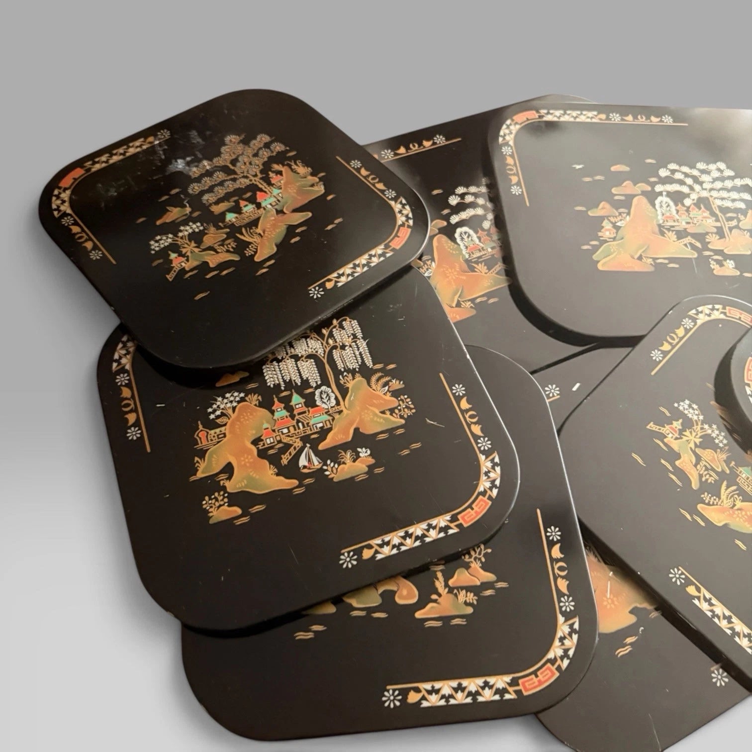 Vintage Chinoiserie lacquered placemat set – view 4