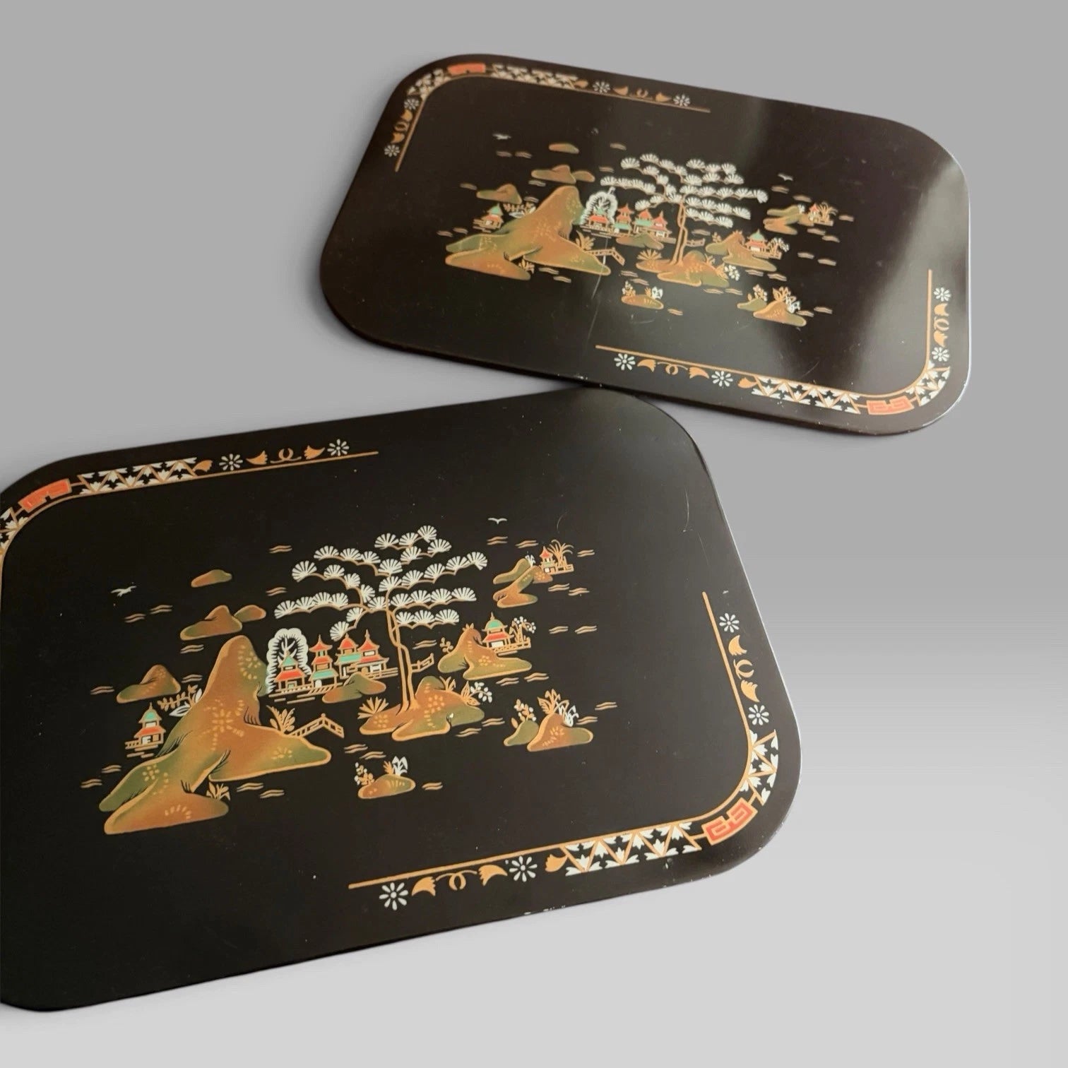 Vintage Chinoiserie lacquered placemat set – view 6