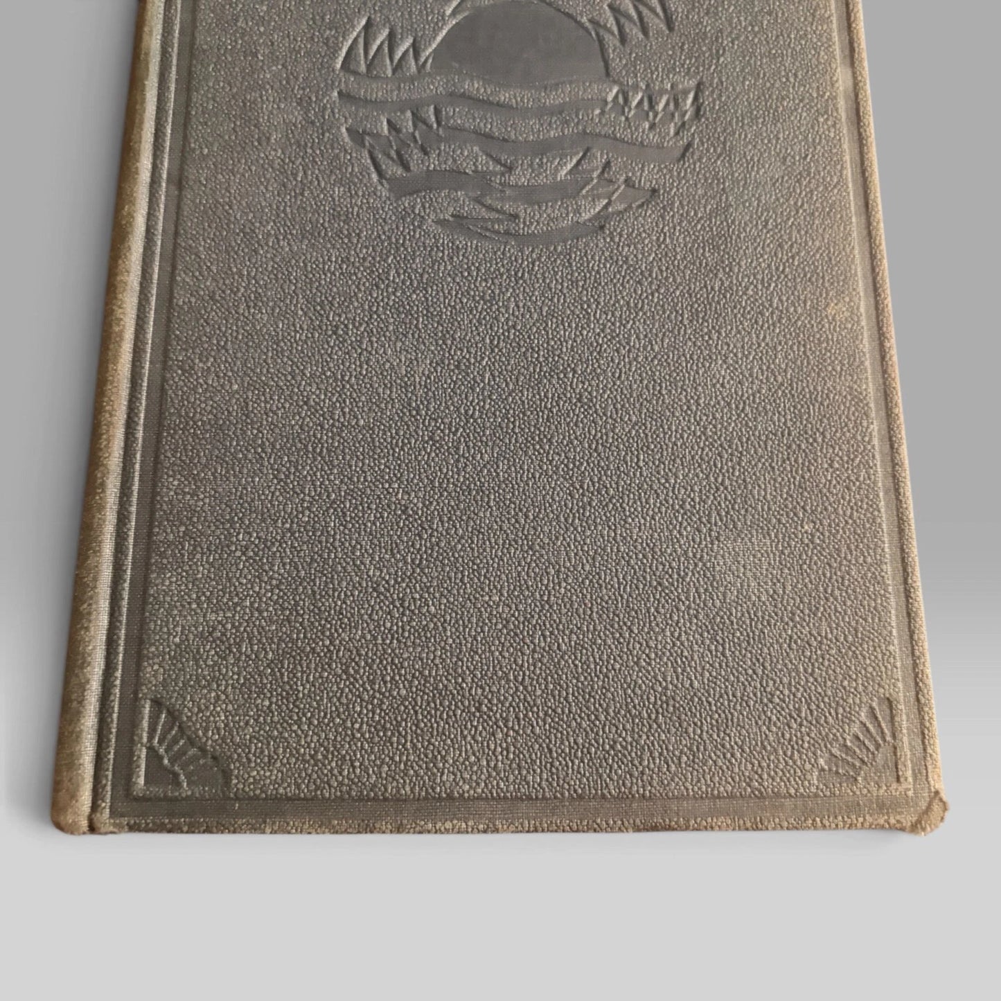 The Marvels and Mysteries of Science vintage hardback – view 3
