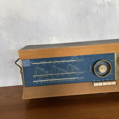 Vintage Ferguson blue-dial Space Age valve radio – view 6