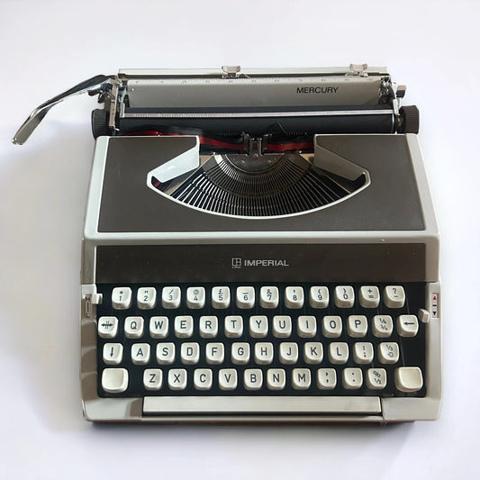 Vintage 1960s Imperial Portable Typewriter