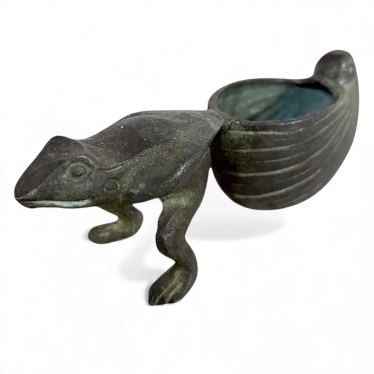 Bronze Frog Sculpture with Shell Bowl – Patinated Iron Frog Ornament
