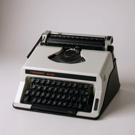 Vintage 1970s Typechoice De Luxe Typewriter – Retro Portable Manual Writing Machine