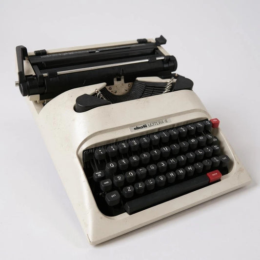 Mid Century Vintage Olivetti Lettera 12 Portable Typewriter