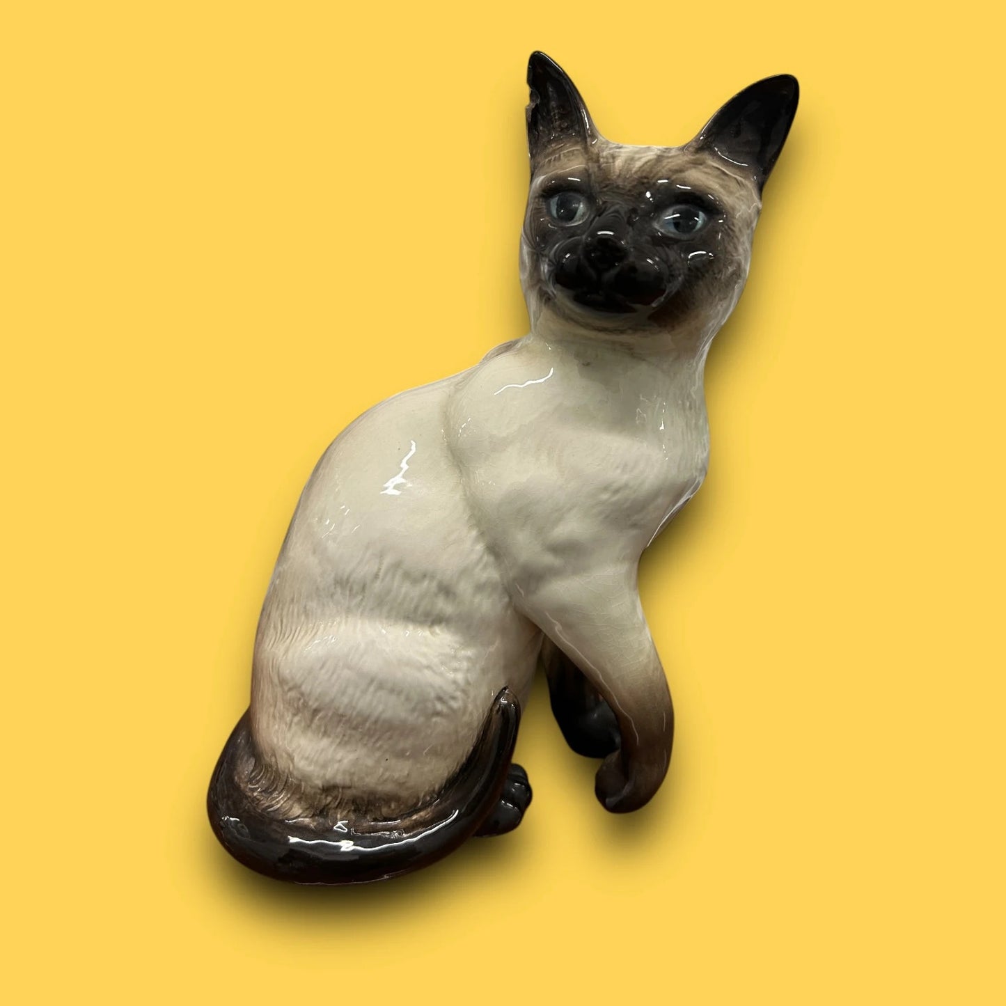 Vintage 1970s Beswick Siamese Cat Ceramic Sculpture