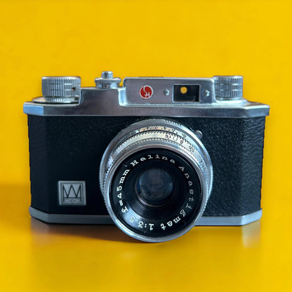 Vintage 1960s Halina 35x Film Camera