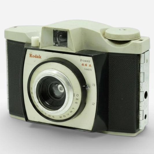 Kodak Brownie Camera – Vintage Film Camera with Original Case | 1960s Classic