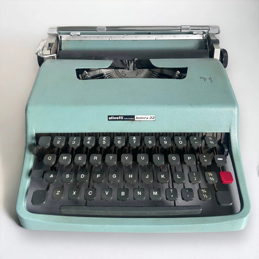 Vintage 1950s Olivetti Lettera 32 Portable Typewriter