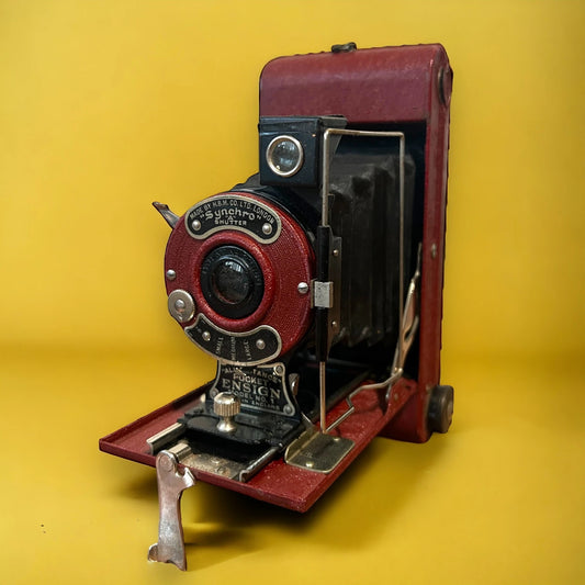 Vintage 1930s Red Ensign Folding Camera