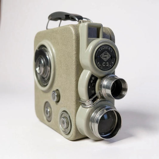 Vintage 1950s EUMIG C3 double 8mm Movie Film Camera