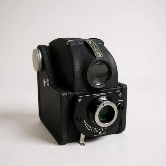 Vintage 1940s Ensign Ful Vue Film Camera