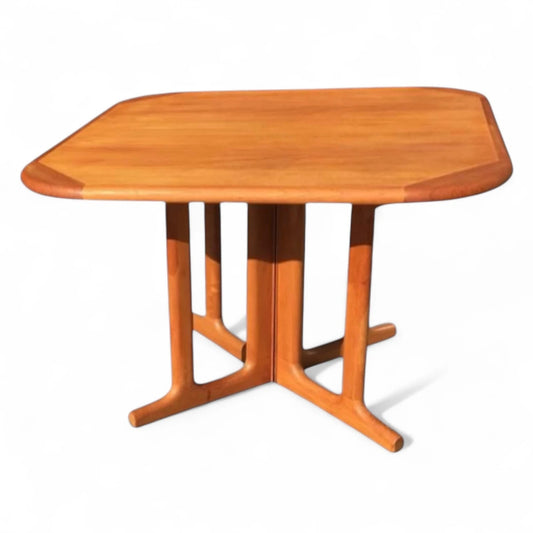 Ansager Møbler Danish Dining Table | Mid-Century Round Extendable Table
