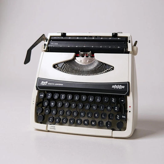 Vintage 1970s Smith Corona XL Portable Typewriter