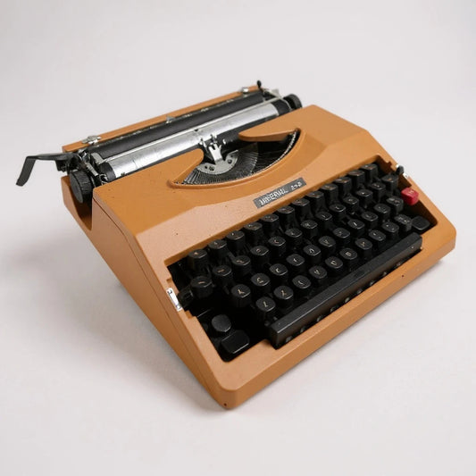 Vintage Yellow Imperial 205 Typewriter – Retro 1970s Portable Manual Typewriter