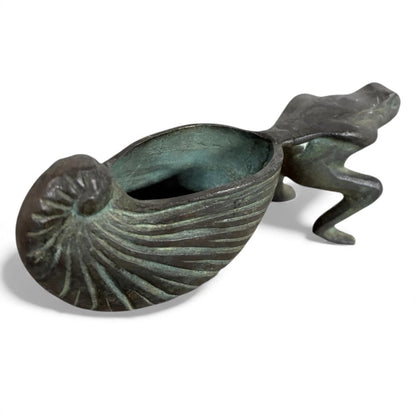 Bronze Frog Sculpture with Shell Bowl – Patinated Iron Frog Ornament