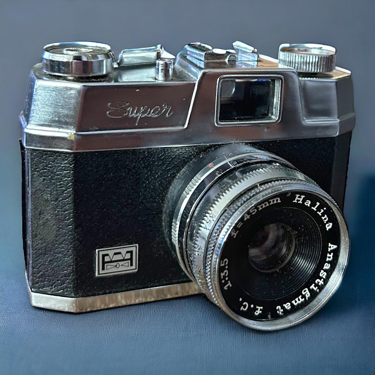 Vintage 1960s Super Halina 35x Film Camera