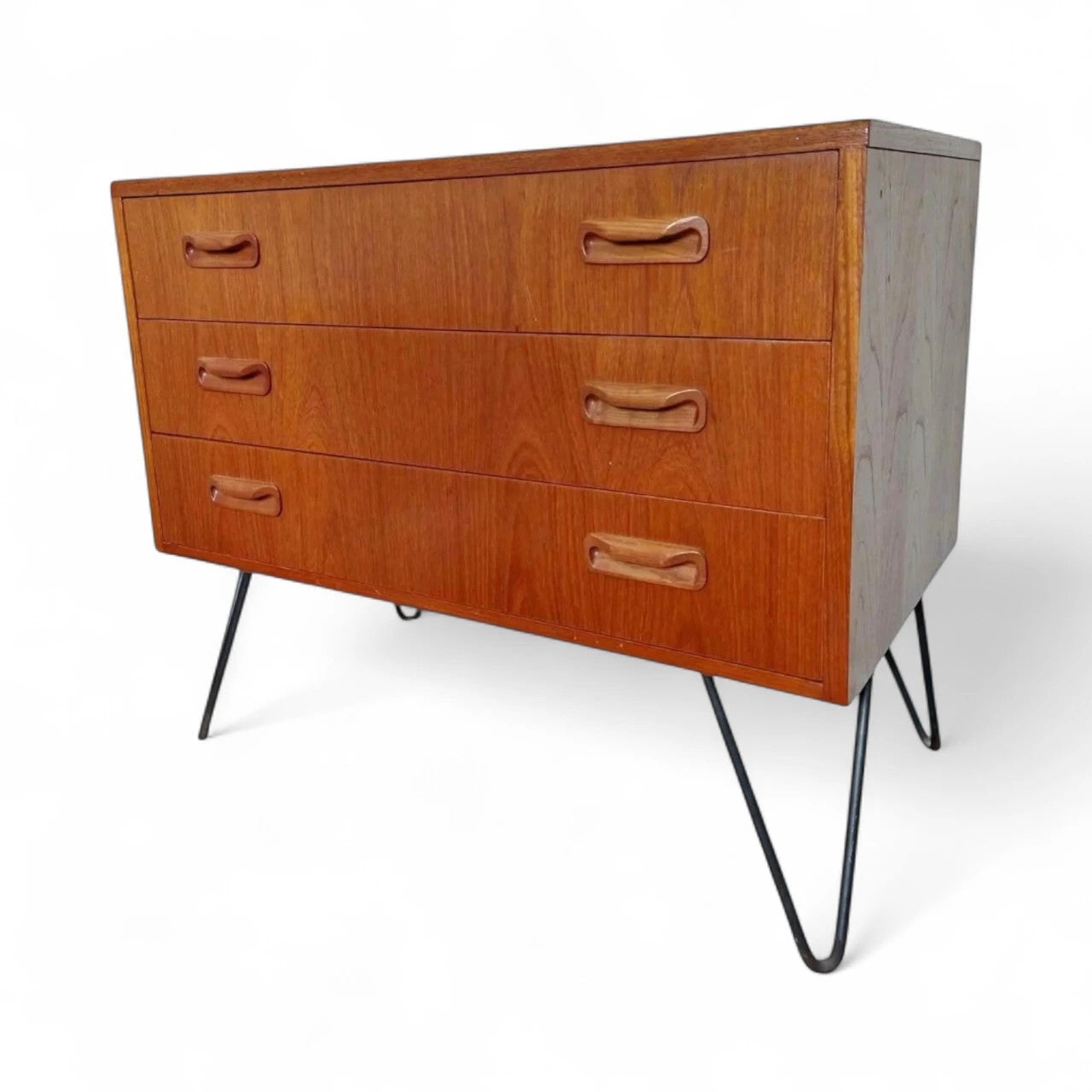 Mid-Century G Plan Fresco Chest of Drawers on Hairpin Legs