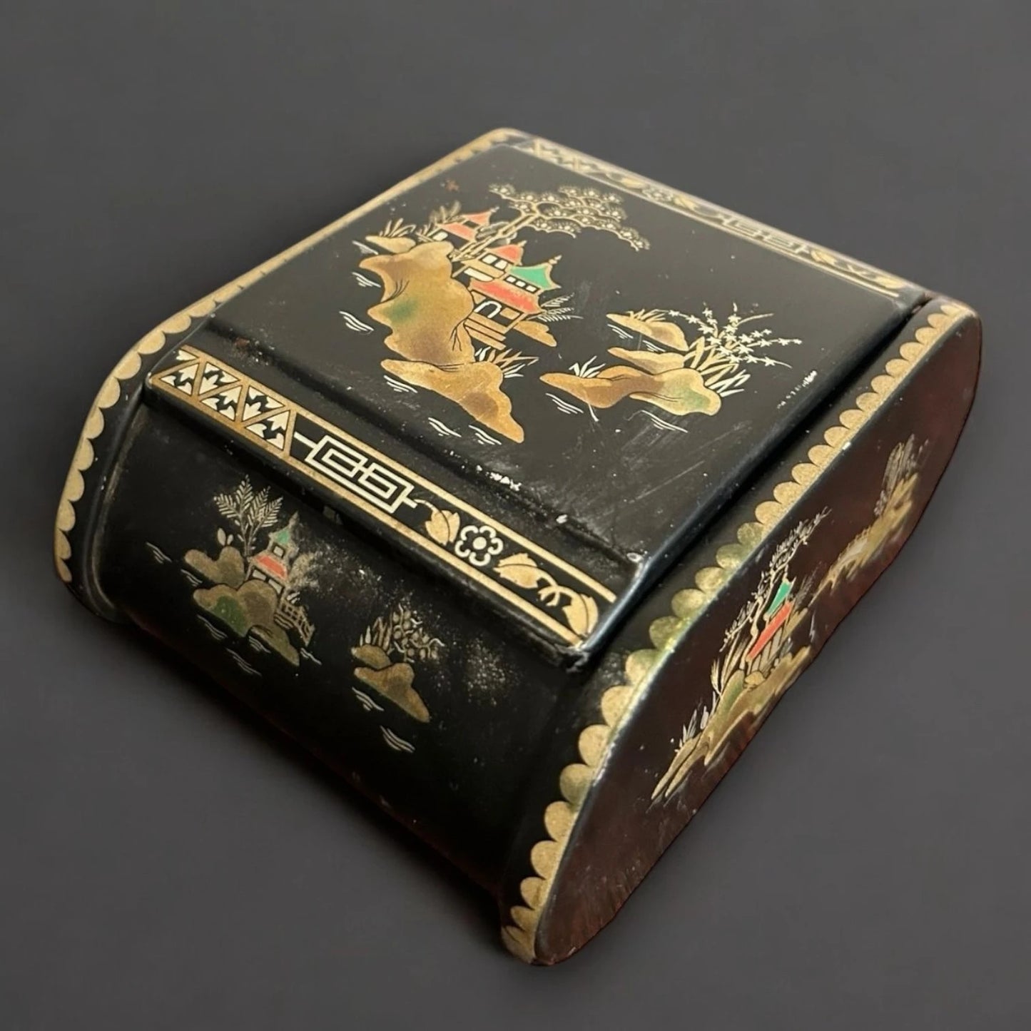 Vintage 1950s Chinese black lacquered jewellery box