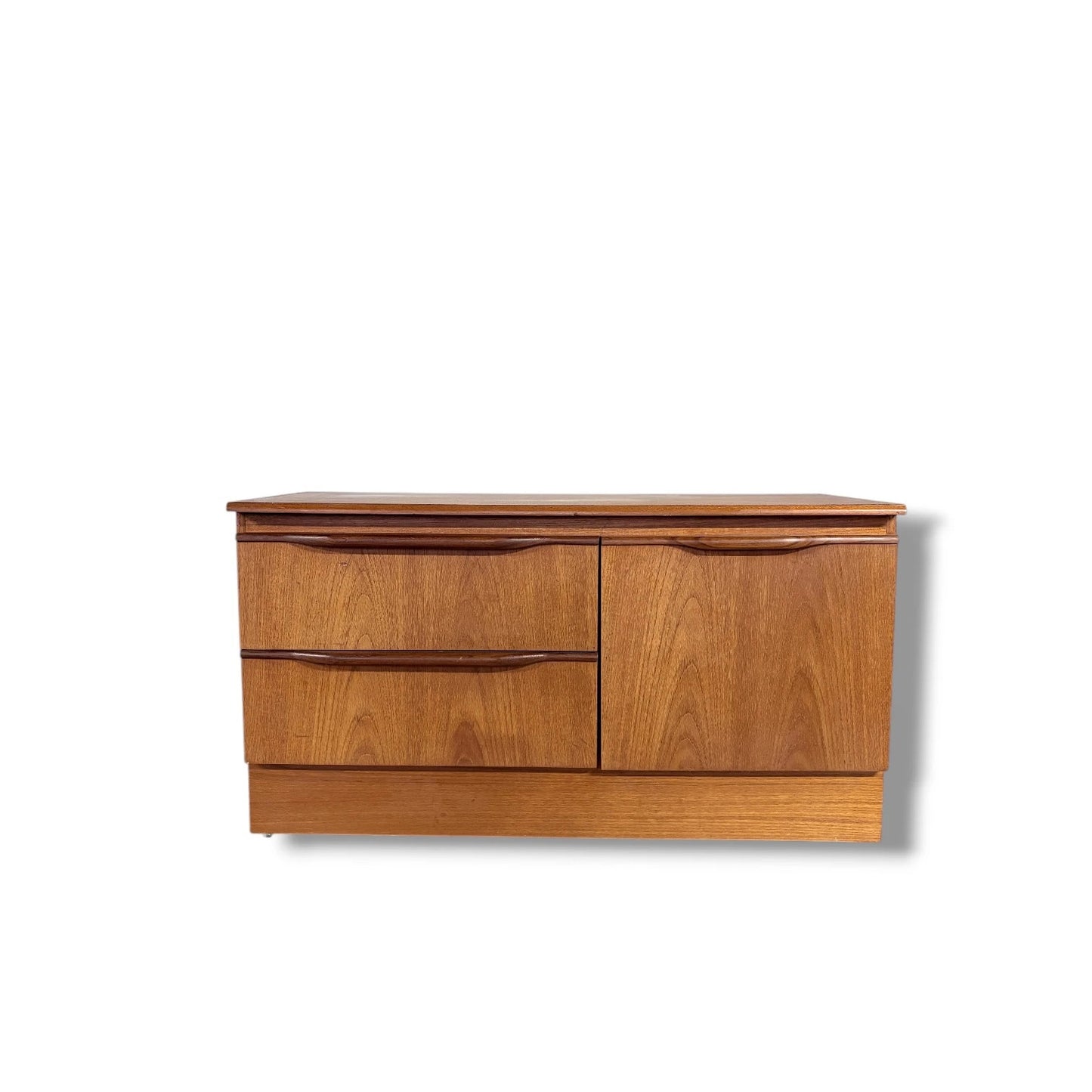 Vintage McIntosh Teak Low Sideboard – 1970s Mid-Century Modern Cabinet