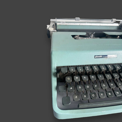 Vintage 1950s Olivetti Lettera 32 Portable Typewriter
