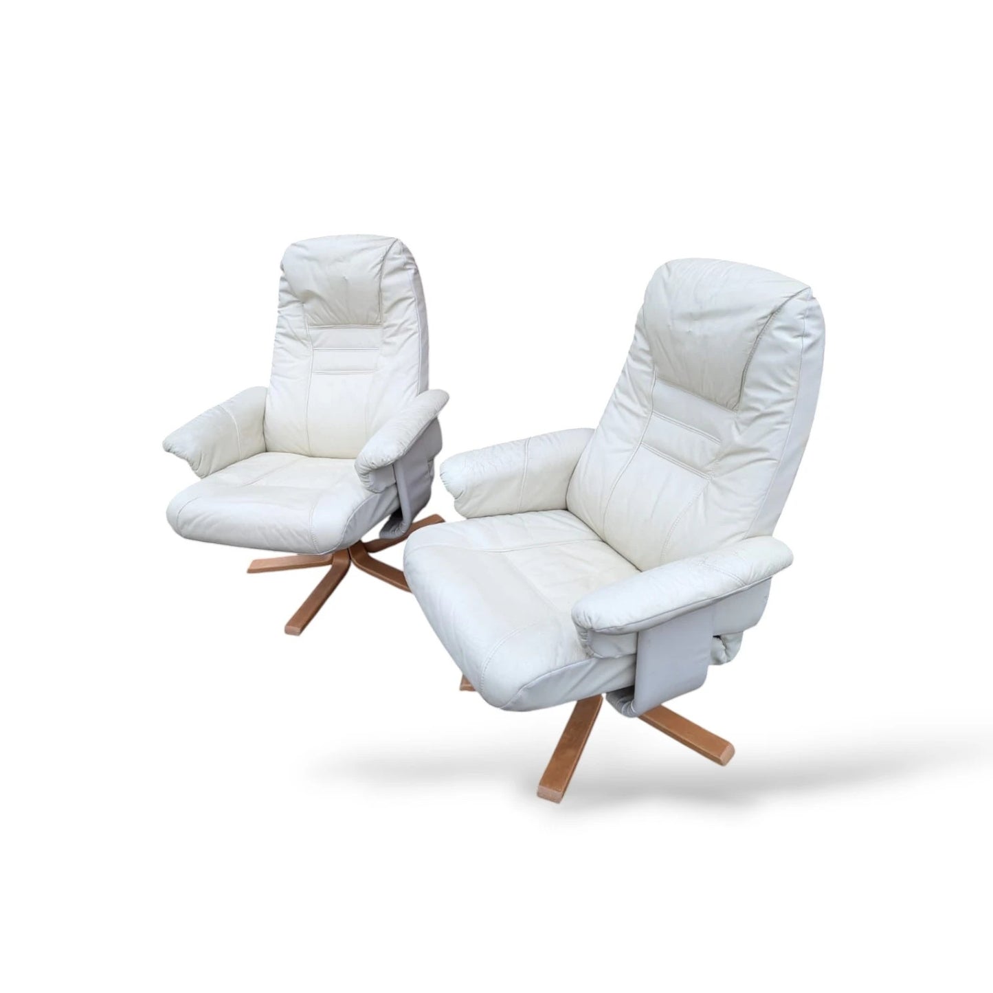 Mid-Century Unico Swivel Armchairs – Pair of Scandinavian Reclining Lounge Chairs