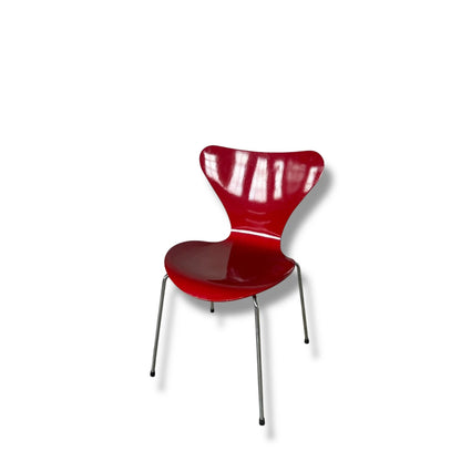 Mid Century Modern Arne Jacobsen Red Dining Chair by Fritz Hansen