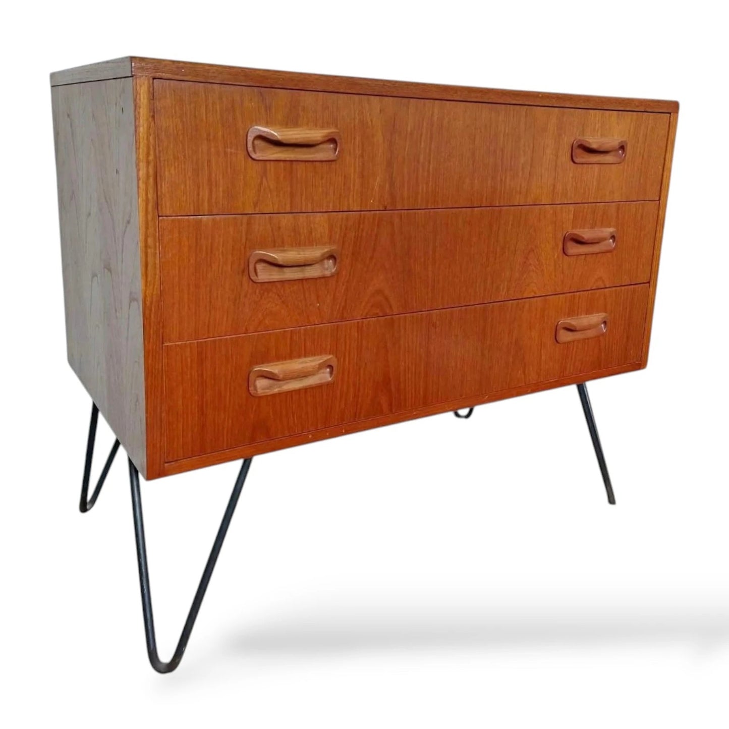Mid-Century G Plan Fresco Chest of Drawers on Hairpin Legs
