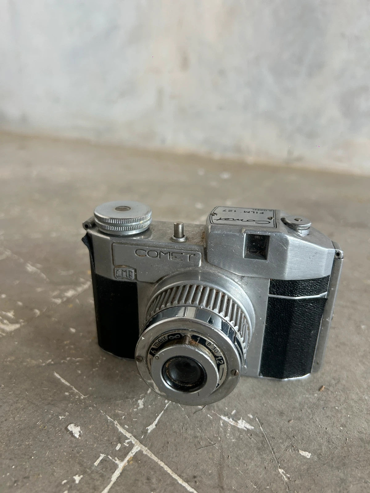 Mid Century Bencini Comet 127 Italian Film Camera