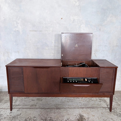 Mid Century Dynatron Transpower SRX26 Walnut Radiogram Record Player & Stereo Console