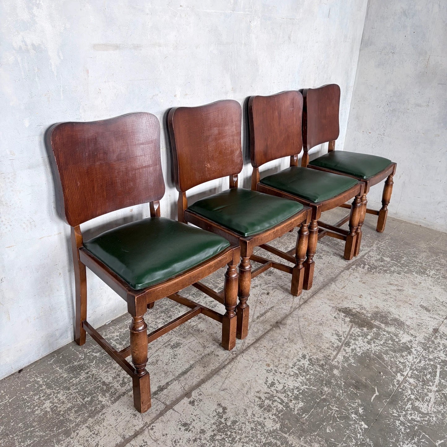 Arts & Crafts Art Deco Oak Dining Chairs – Set of Four with Green Vinyl Seats