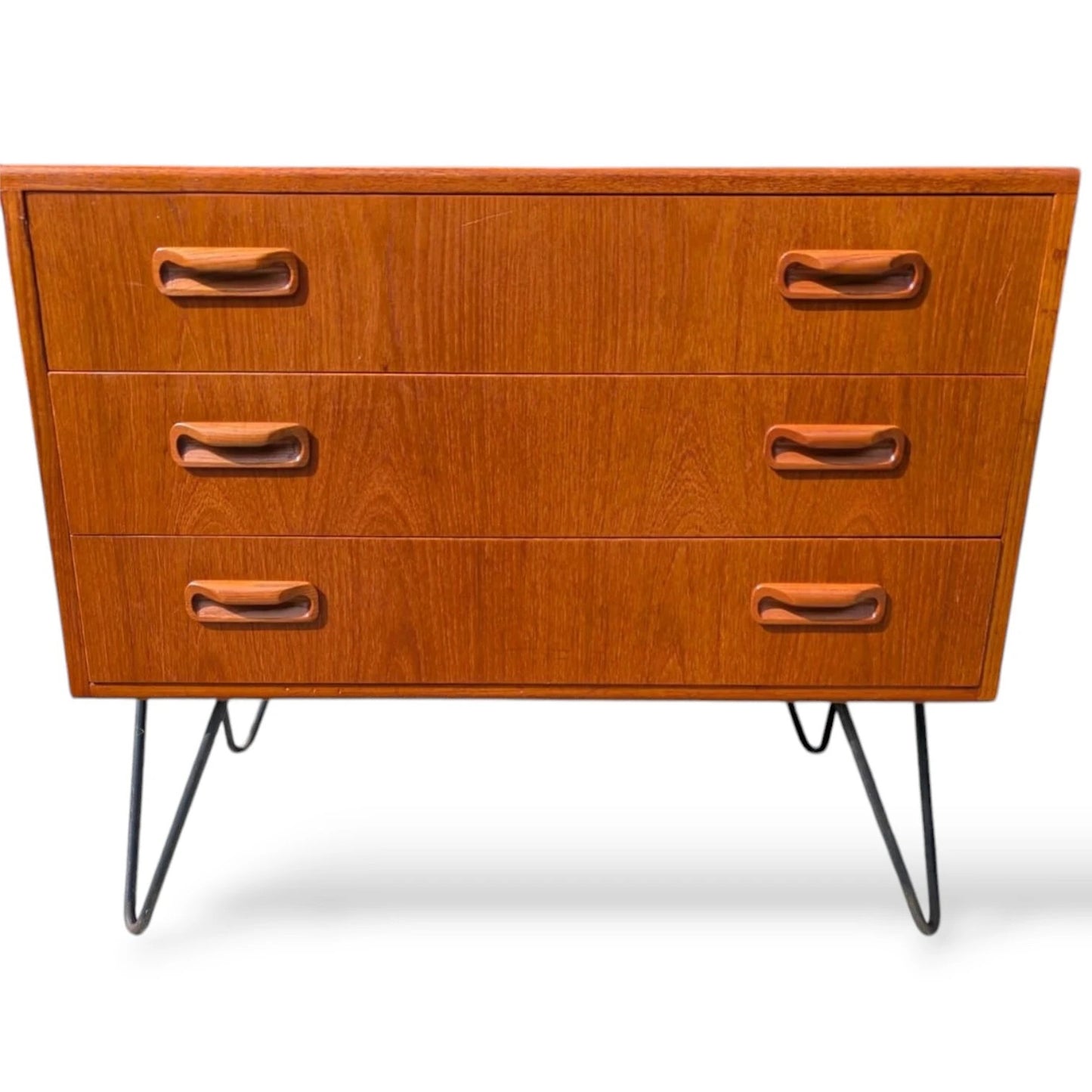 Mid-Century G Plan Fresco Chest of Drawers on Hairpin Legs