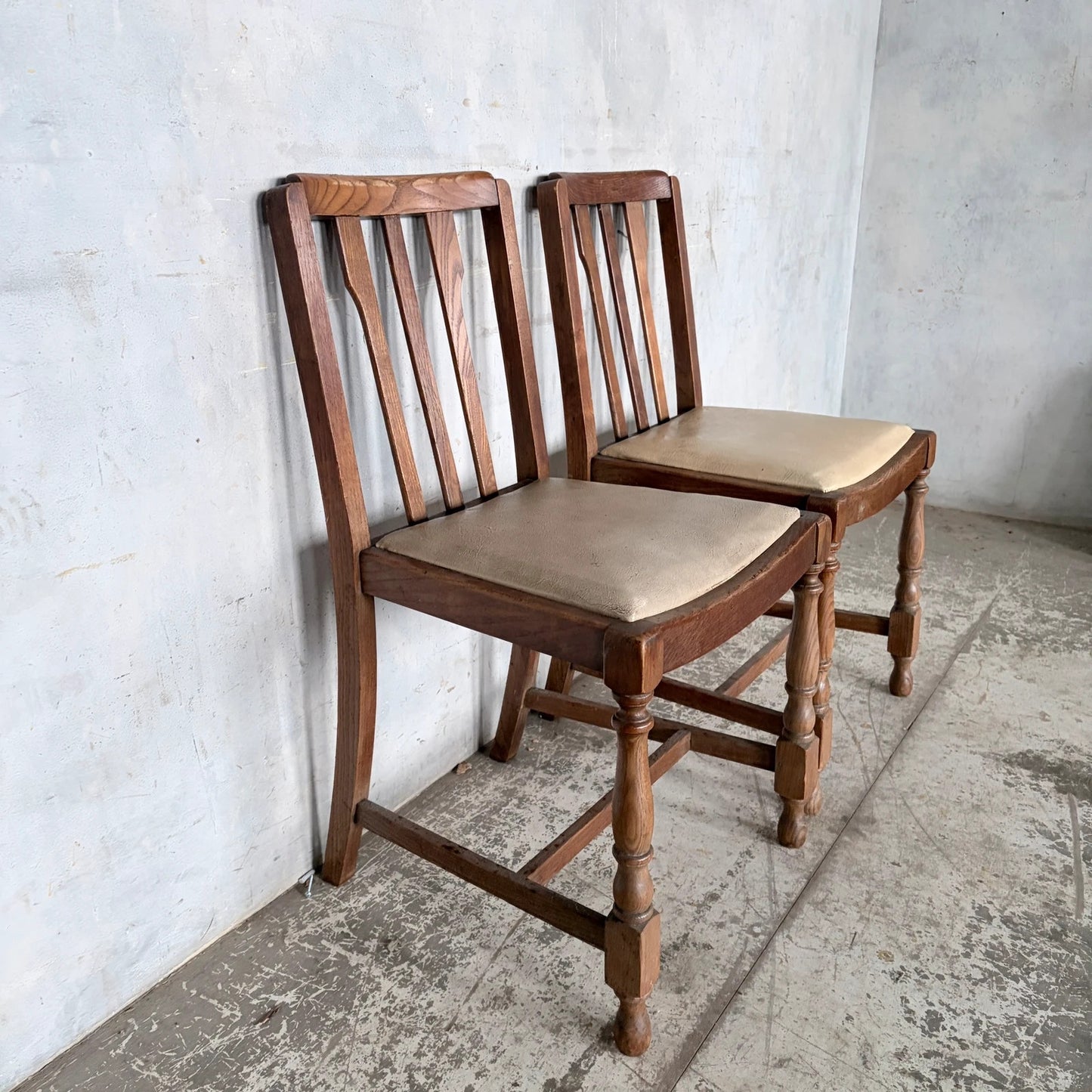 Pair of 1950s Solid Oak Dining Chairs with Turned Legs
