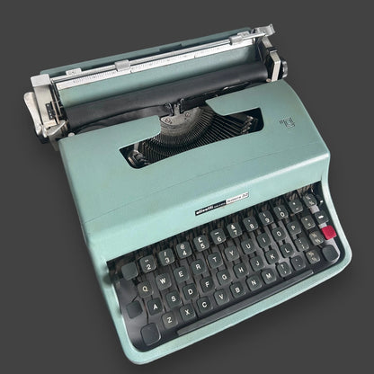 Vintage 1950s Olivetti Lettera 32 Portable Typewriter