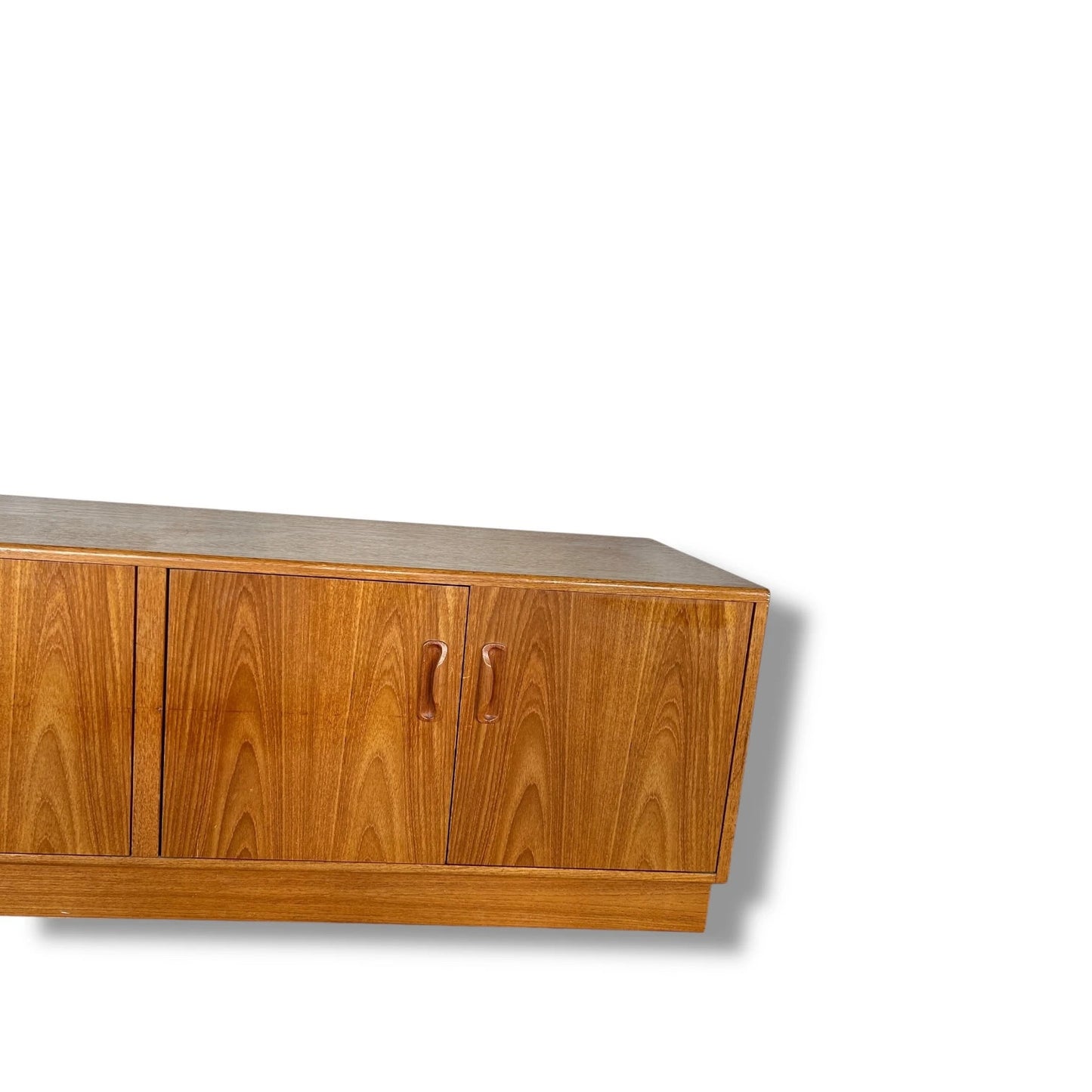 Mid Century Modern G Plan Low Sideboard / Media Unit – Vintage Teak Credenza Cabinet